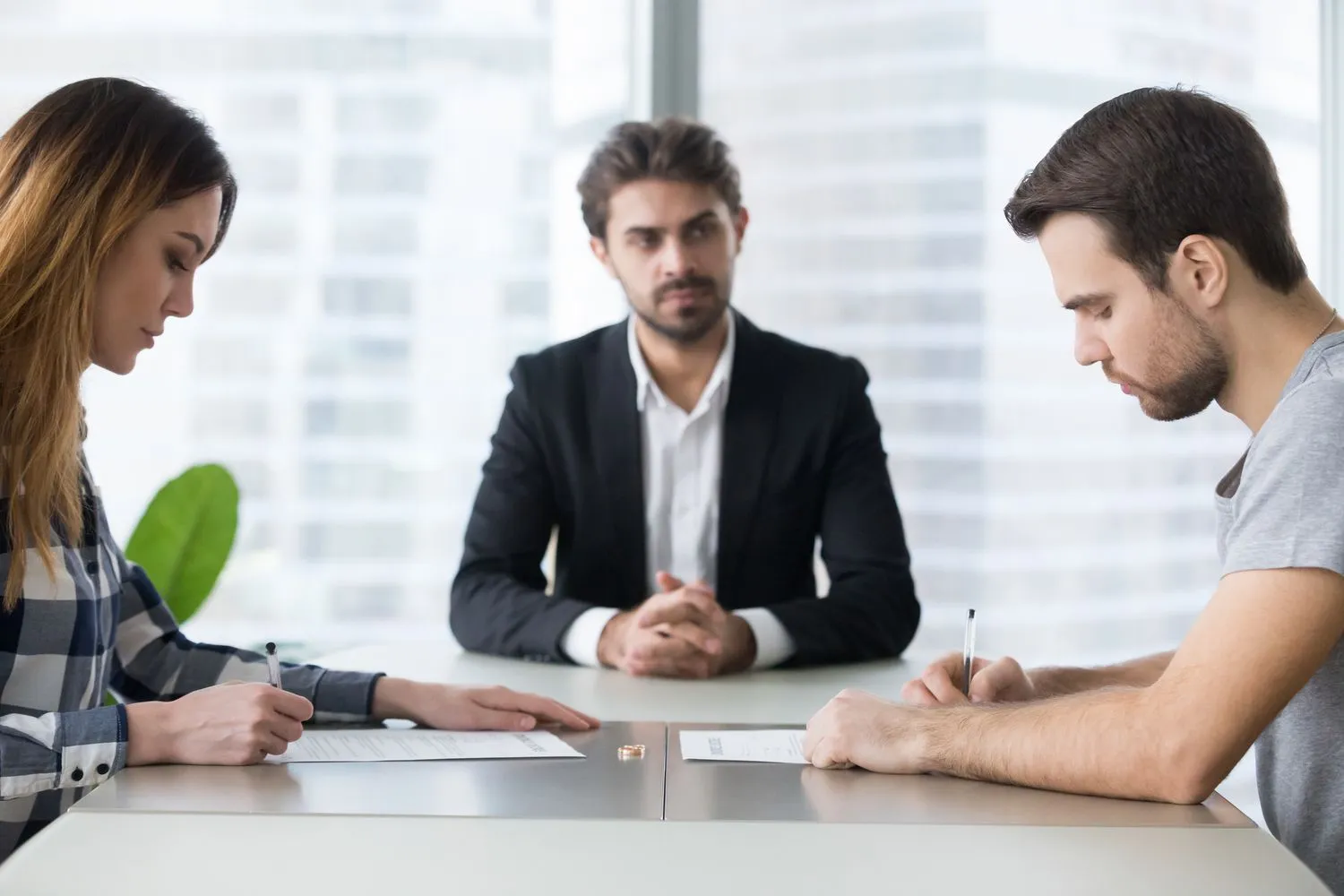 How EH Mediation Guides Couples Toward Fair and Balanced Outcomes Ware